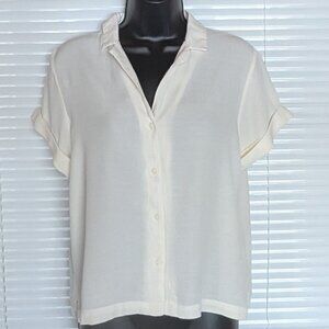 Short-sleeve v-neck blouse off-white small Banana Republic GUC